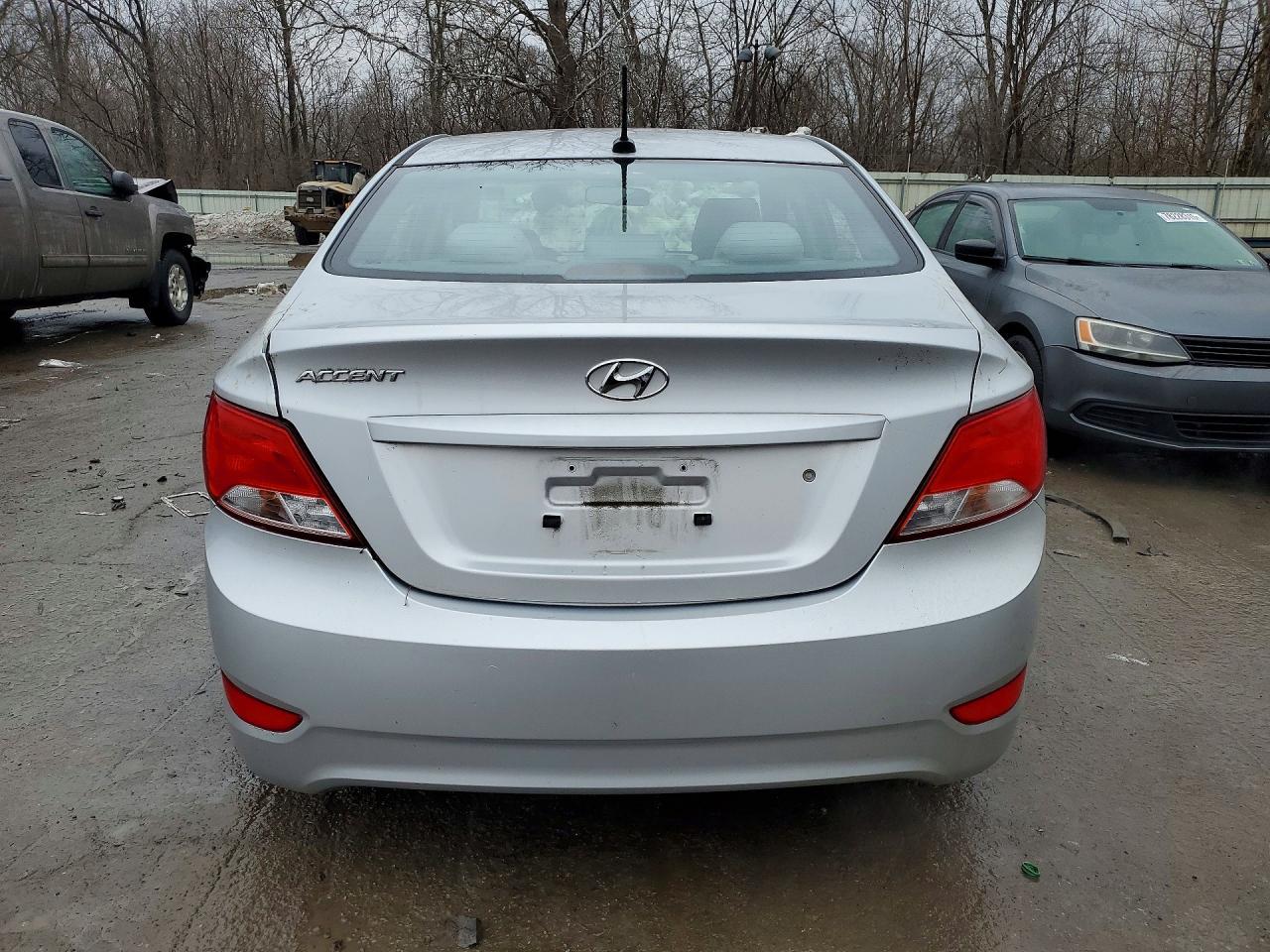 2017 Hyundai Accent Se - Фото 6