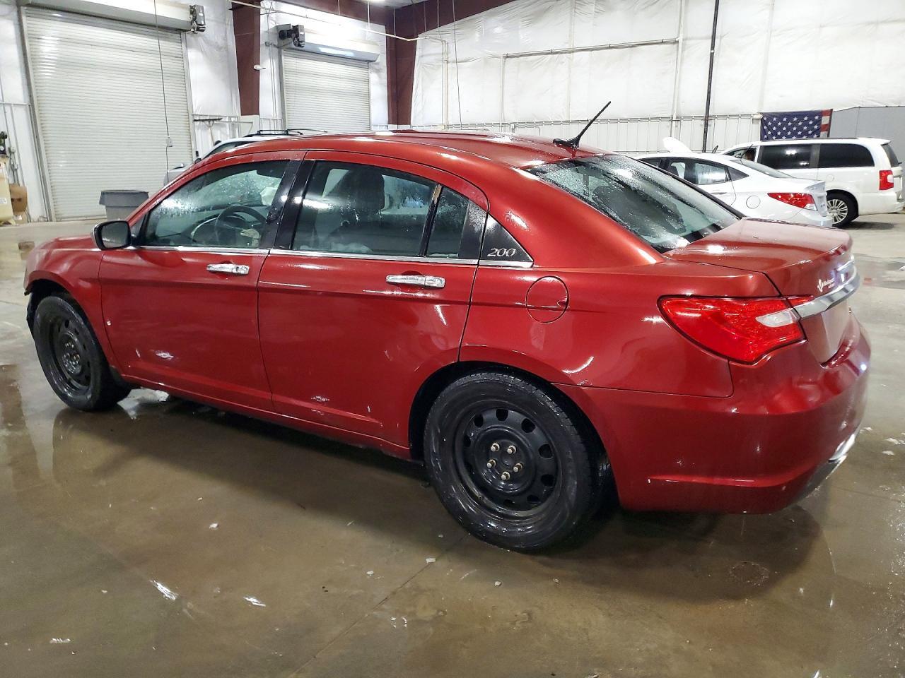 2014 Chrysler 200 Lx - Фото 2