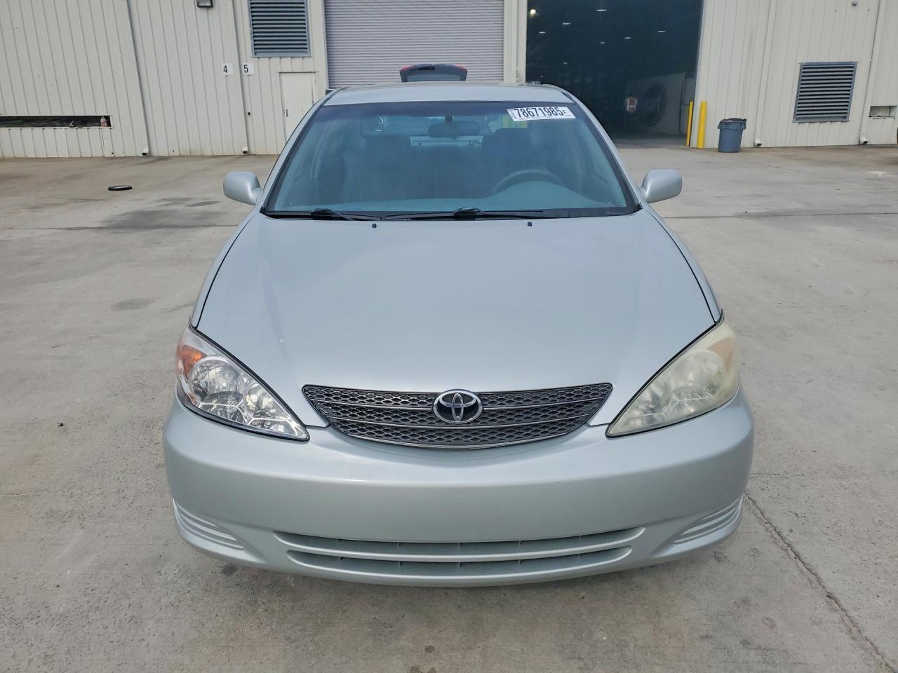 2002 Toyota Camry Le - Фото 5