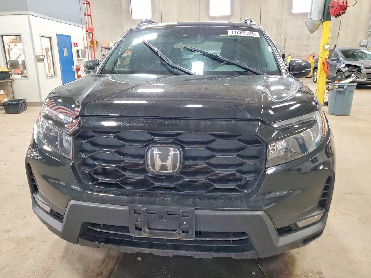 2022 Honda Passport Elite - Image 5