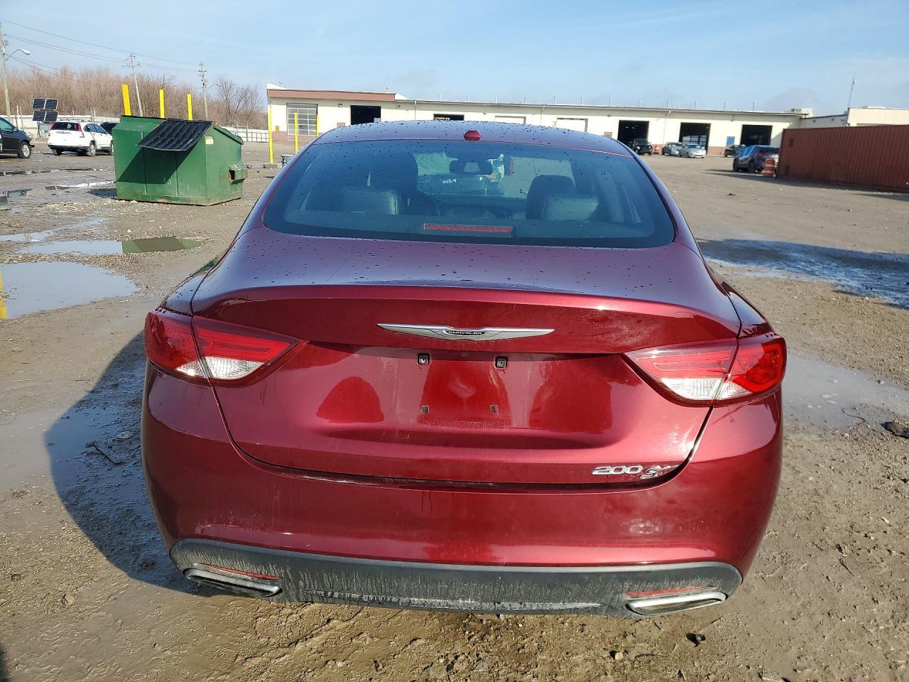 2015 Chrysler 200 S - Image 6