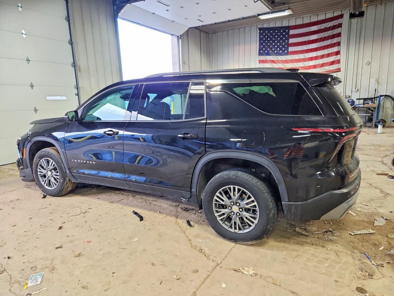 2024 Chevrolet Traverse Lt - Фото 2