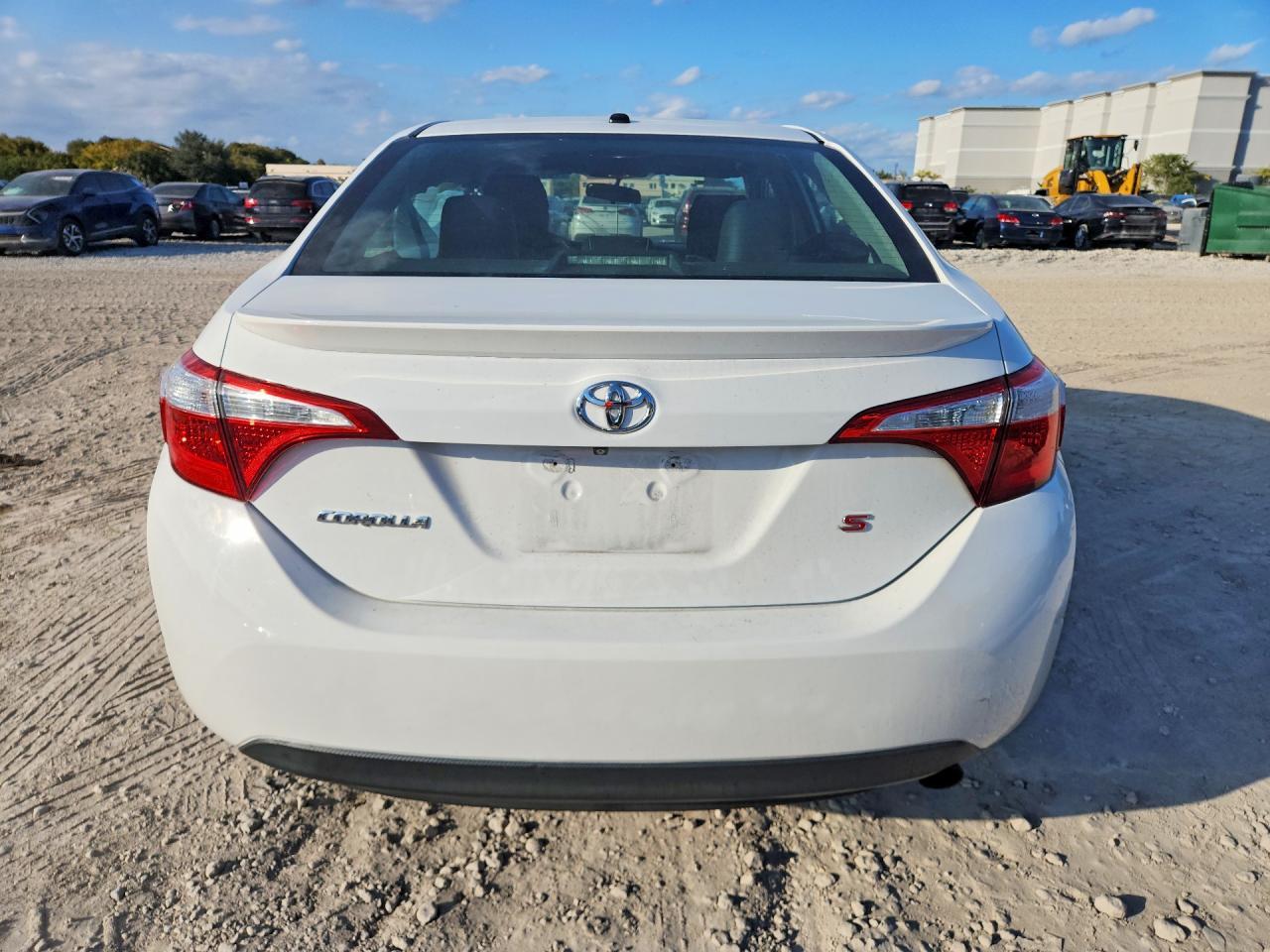 2015 Toyota Corolla L - Фото 6