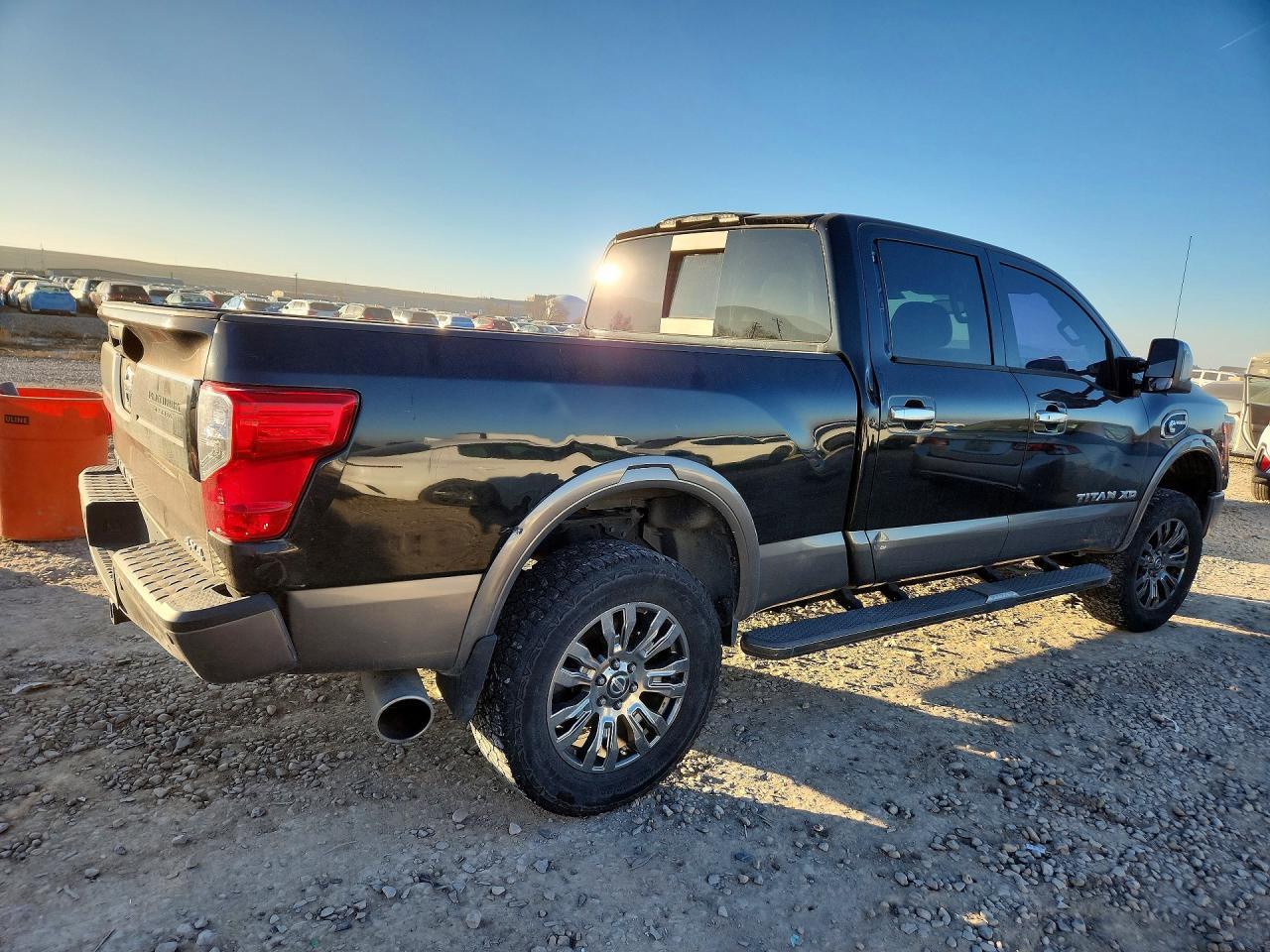 2016 Nissan Titan Xd Sl - Фото 3