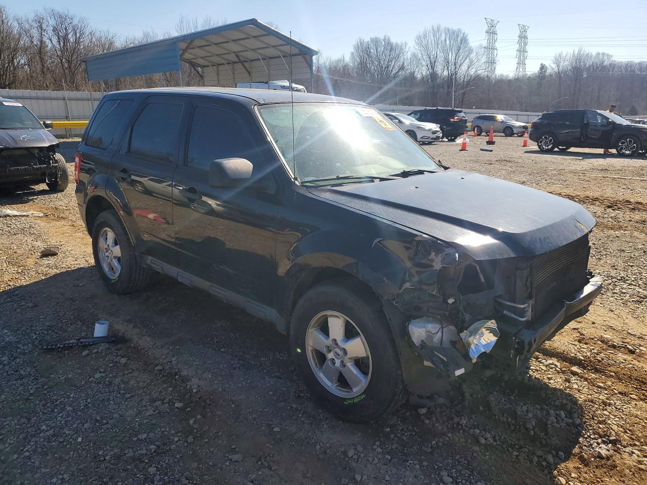 2011 Ford Escape Xls - Фото 4