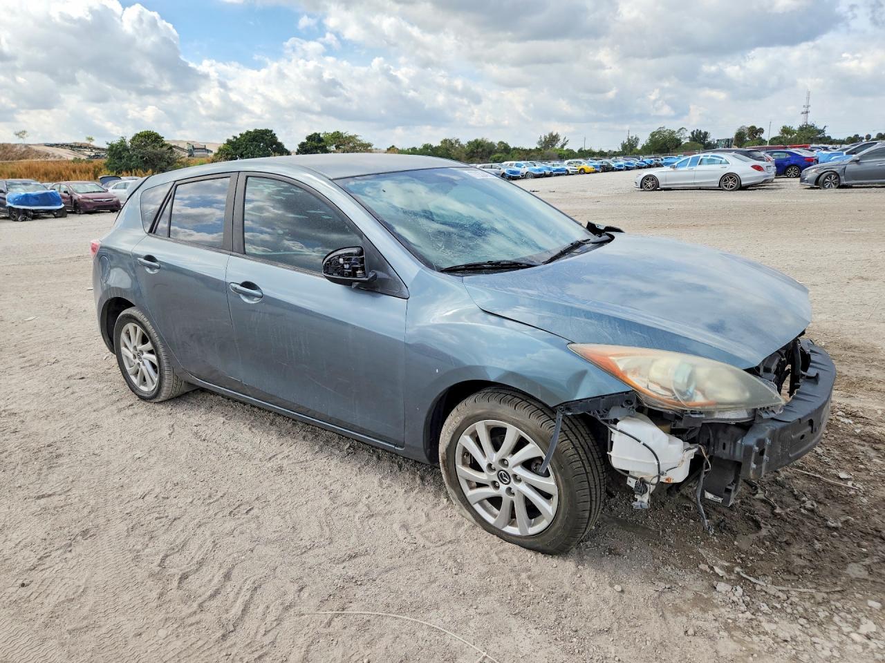 2013 Mazda 3 I - Фото 4