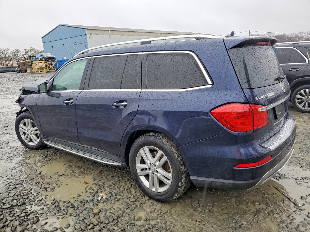 2015 Mercedes-Benz Gl 450 4Matic - Image 2