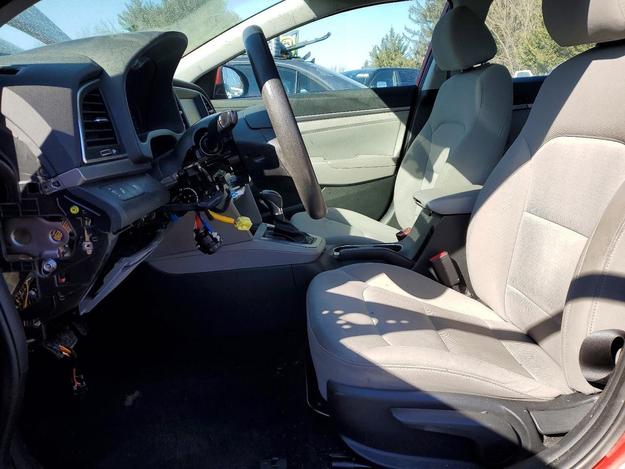 2018 Hyundai Elantra Sel - Фото 7