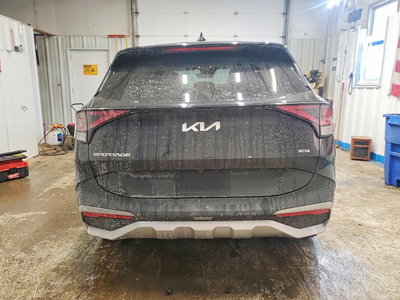 2023 Kia Sportage - Image 6