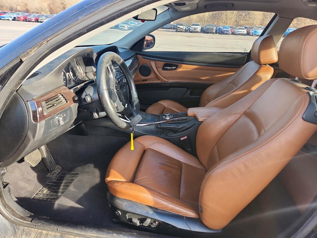 2011 BMW 335 Xi - Фото 7