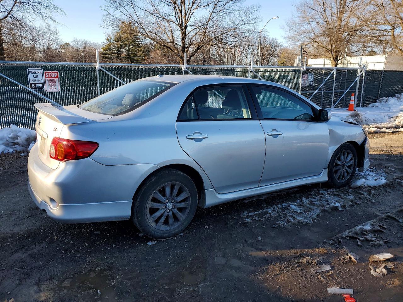 2009 Toyota Corolla Base - Фото 3