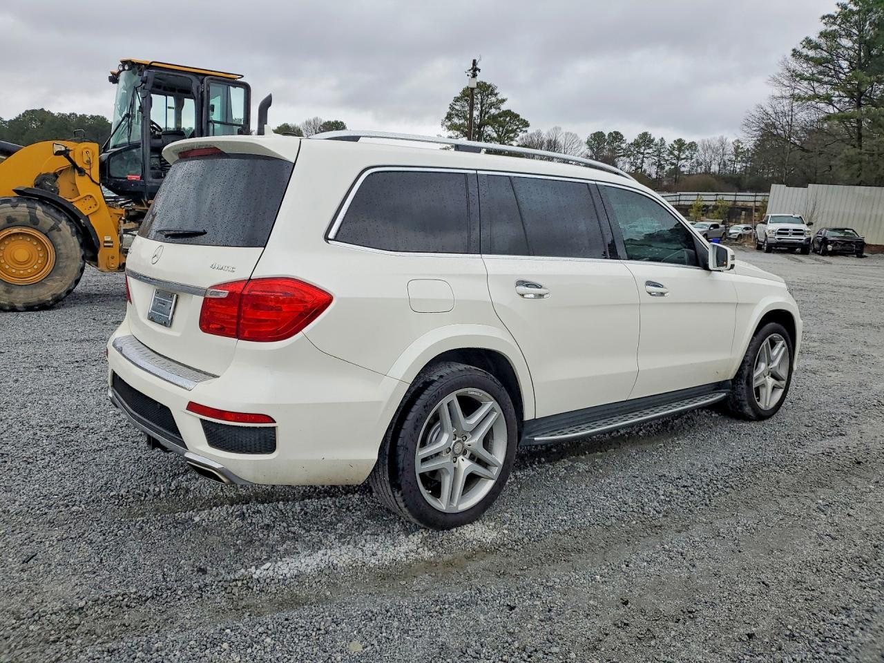 2015 Mercedes-Benz Gl 550 4Matic - Фото 3