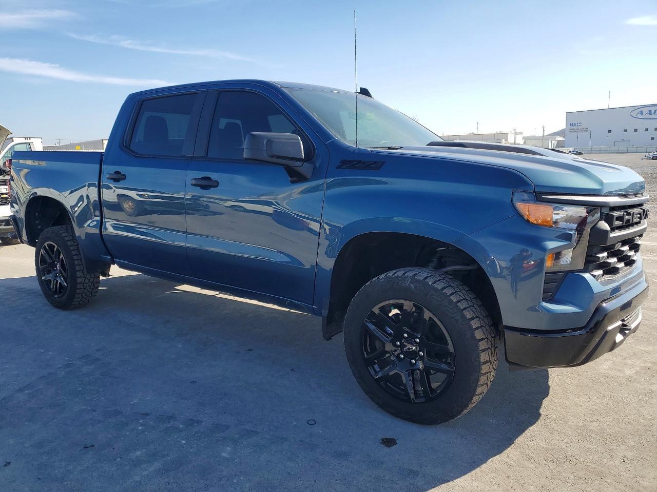 2024 Chevrolet Silverado K1500 Trail Boss Custom - Фото 4