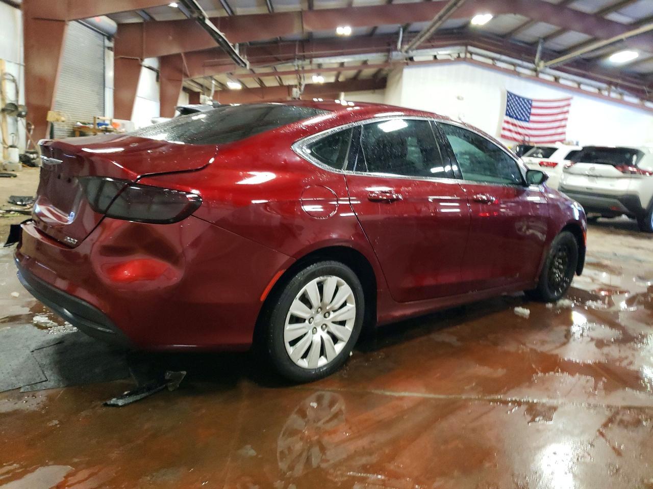 2016 Chrysler 200 Lx - Фото 3