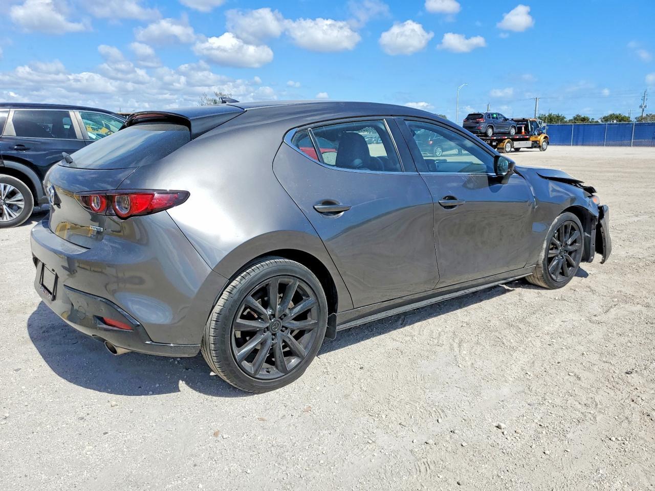 2019 Mazda 3 Preferred - Фото 3