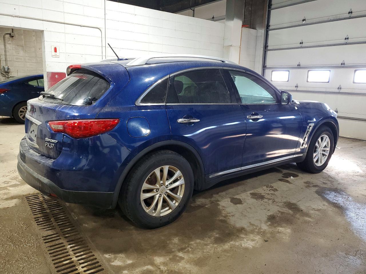 2013 Infiniti Fx37 - Image 3