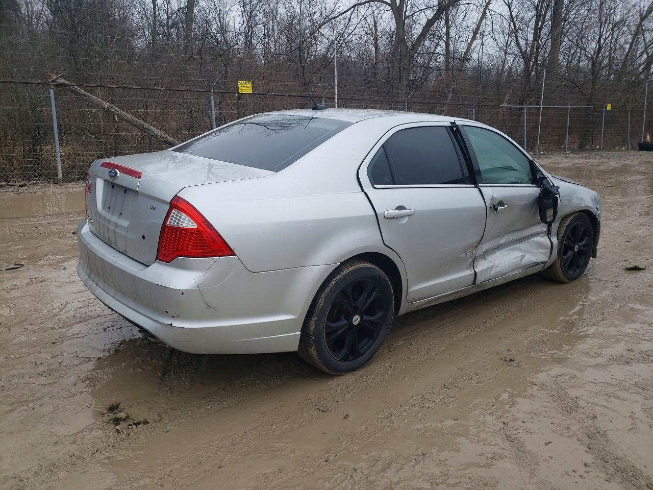 2012 Ford Fusion - Фото 3