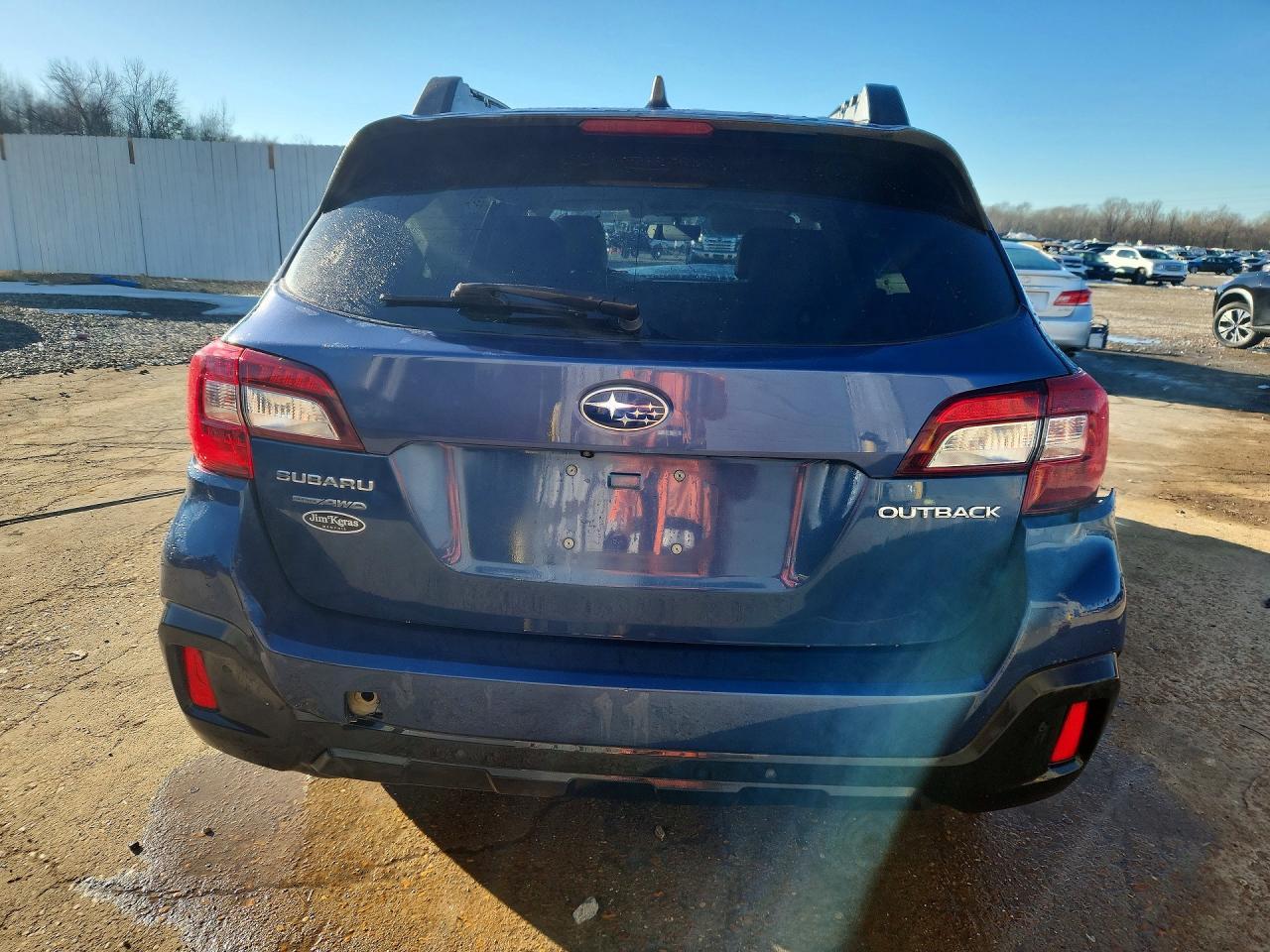 2019 Subaru Outback 2.5I Limited - Image 6
