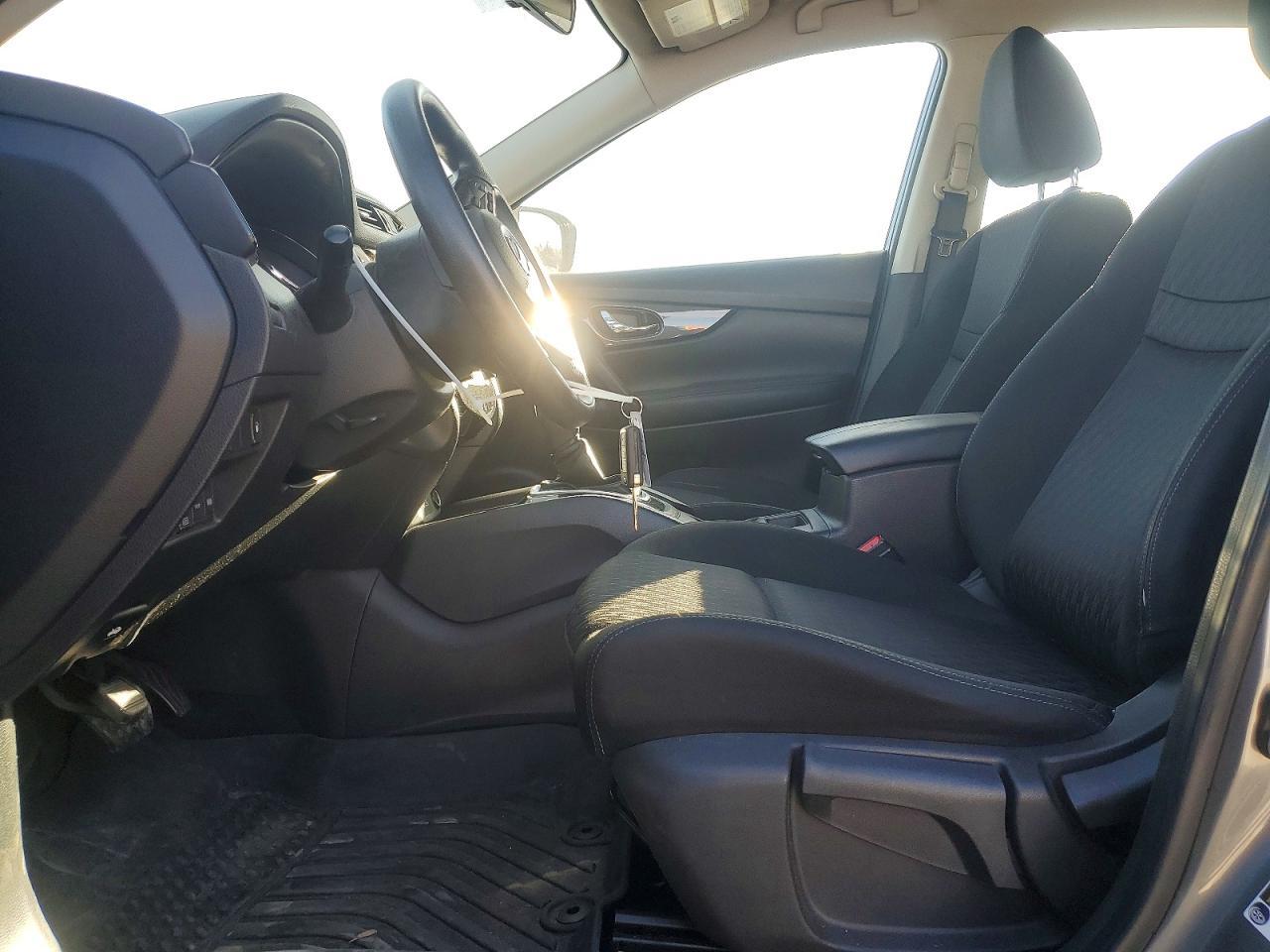 2018 Nissan Rogue S - Image 7