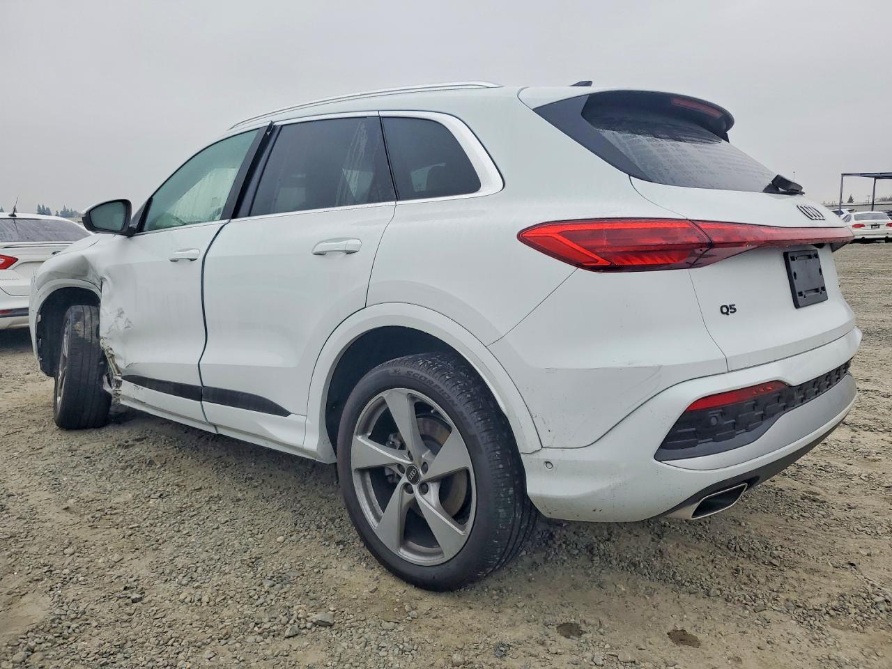 2025 Audi Q5 Premium Plus - Фото 2