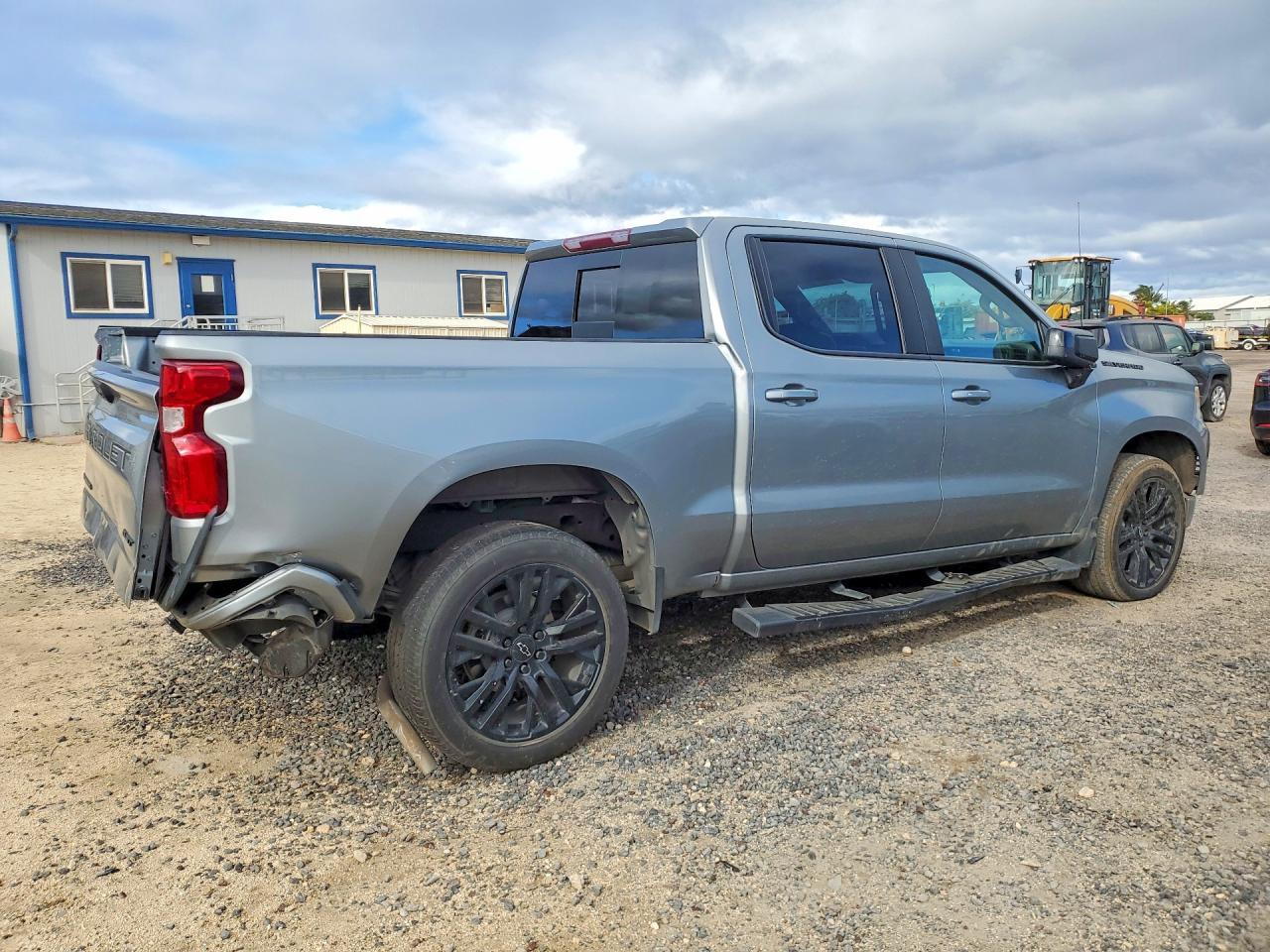 2023 Chevrolet Silverado 1500 Rst - Image 3