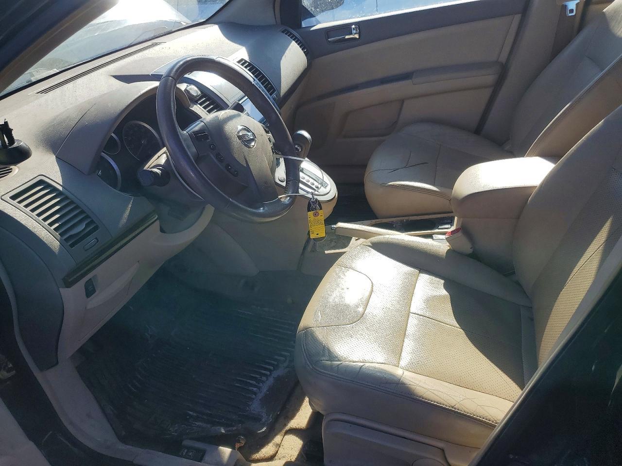 2011 Nissan Sentra 2.0 - Фото 7