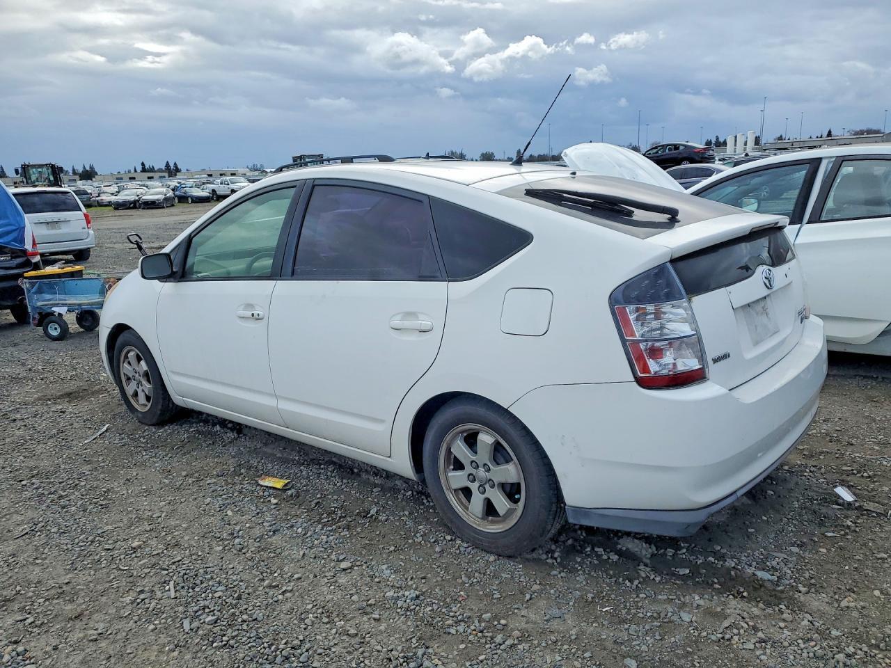 2005 Toyota Prius - Фото 2