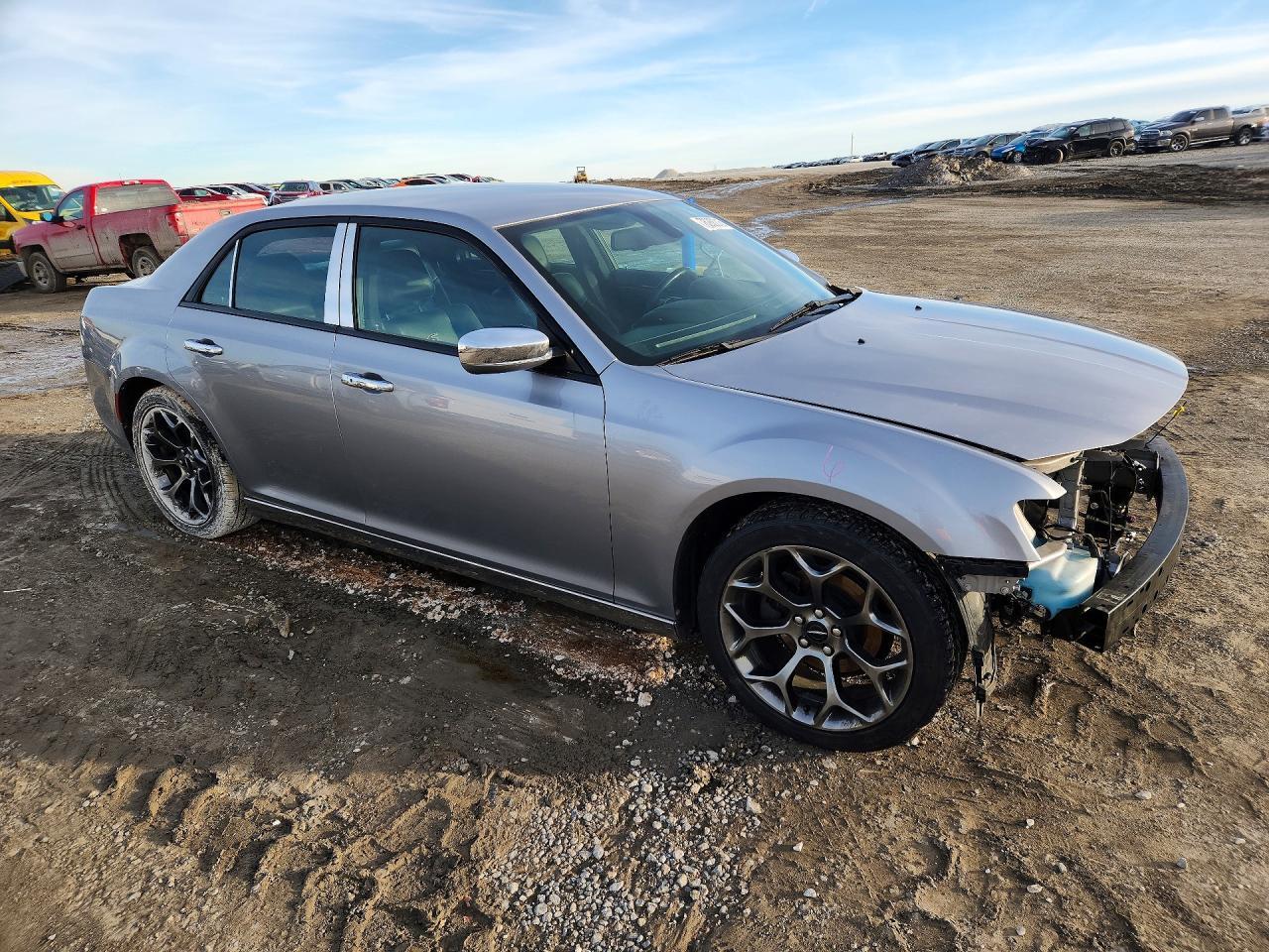 2017 Chrysler 300 S - Фото 4