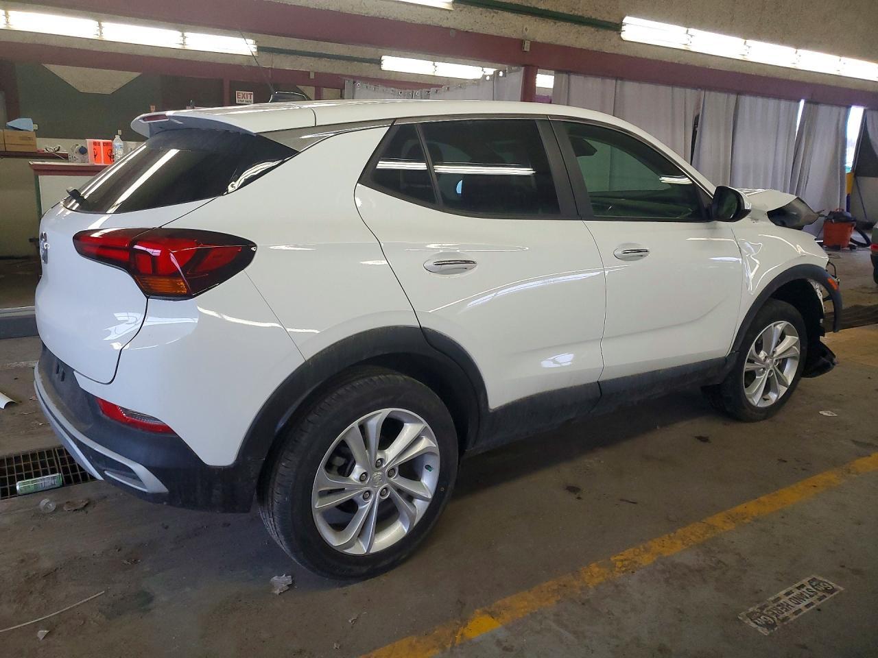 2022 Buick Encore Gx Preferred - Image 3