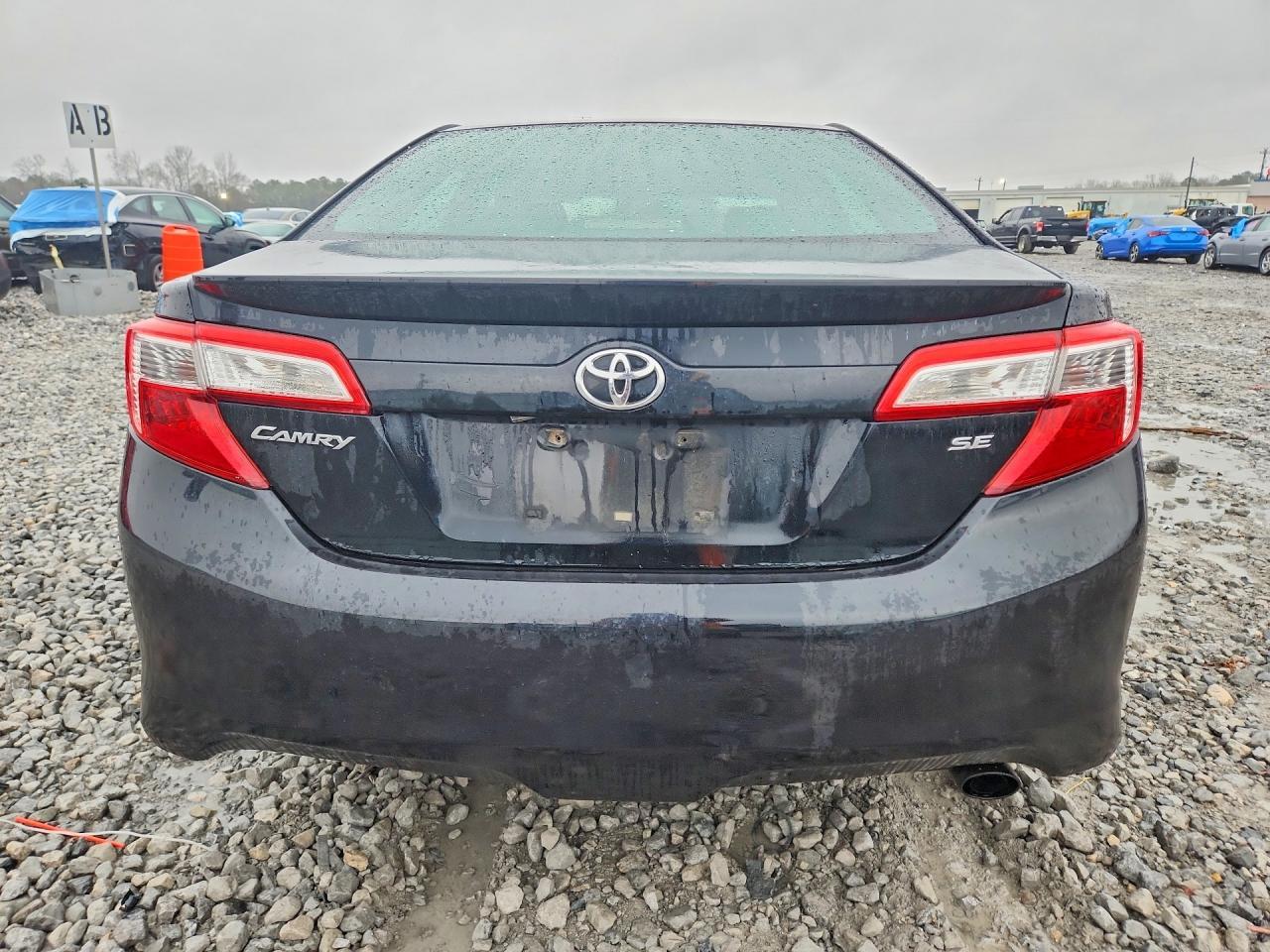 2013 Toyota Camry L - Image 6