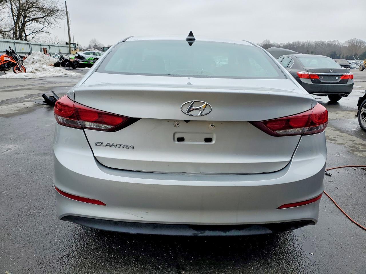 2018 Hyundai Elantra Value Edition - Image 6
