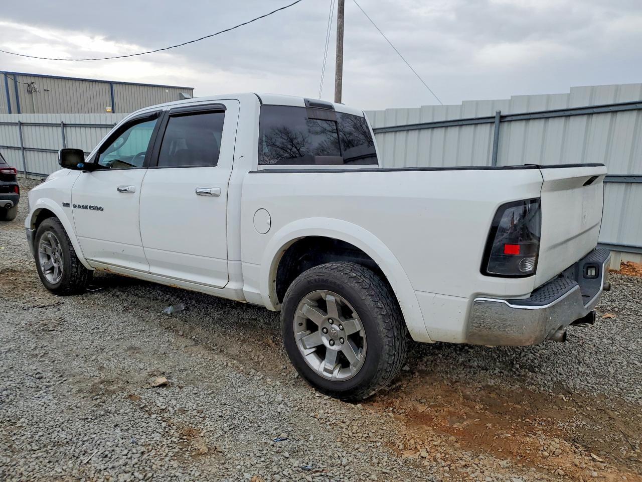 2012 Dodge Ram 1500 Laramie - Фото 2