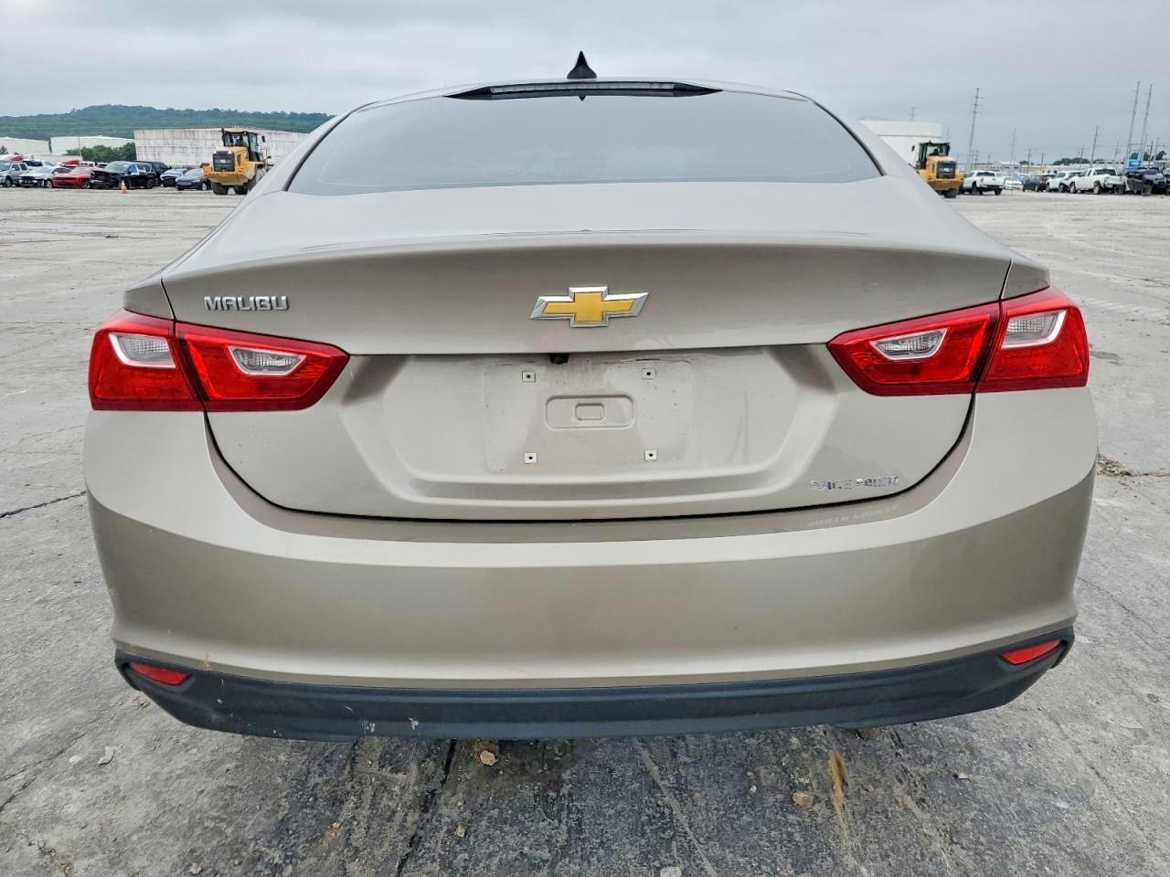 2022 Chevrolet Malibu Ls - Фото 6