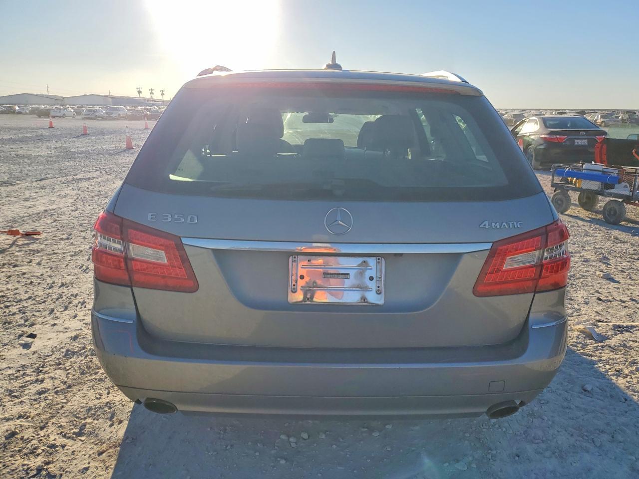 2011 Mercedes-Benz E 350 4Matic Wagon - Фото 6