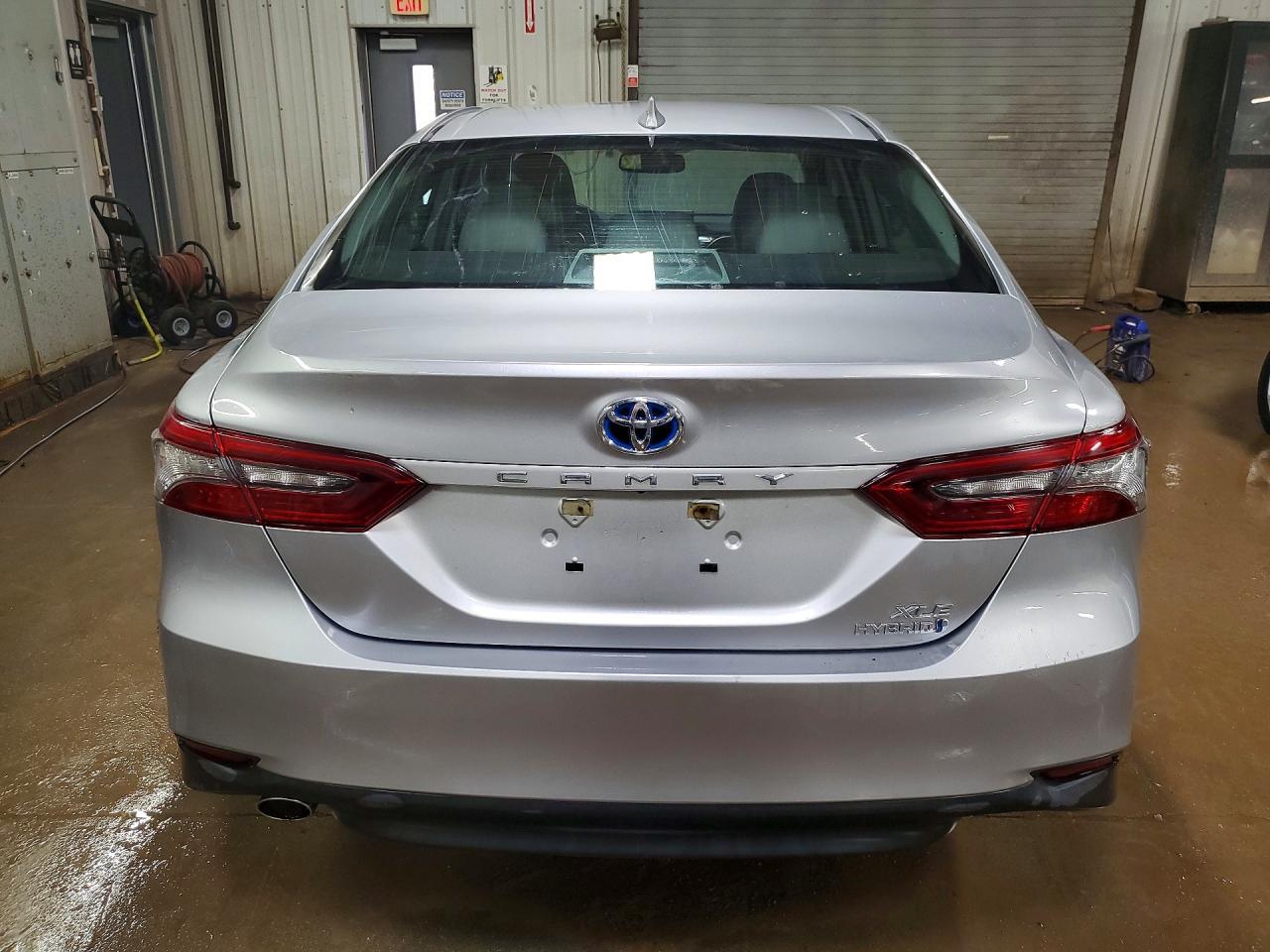 2022 Toyota Camry Xle - Image 6