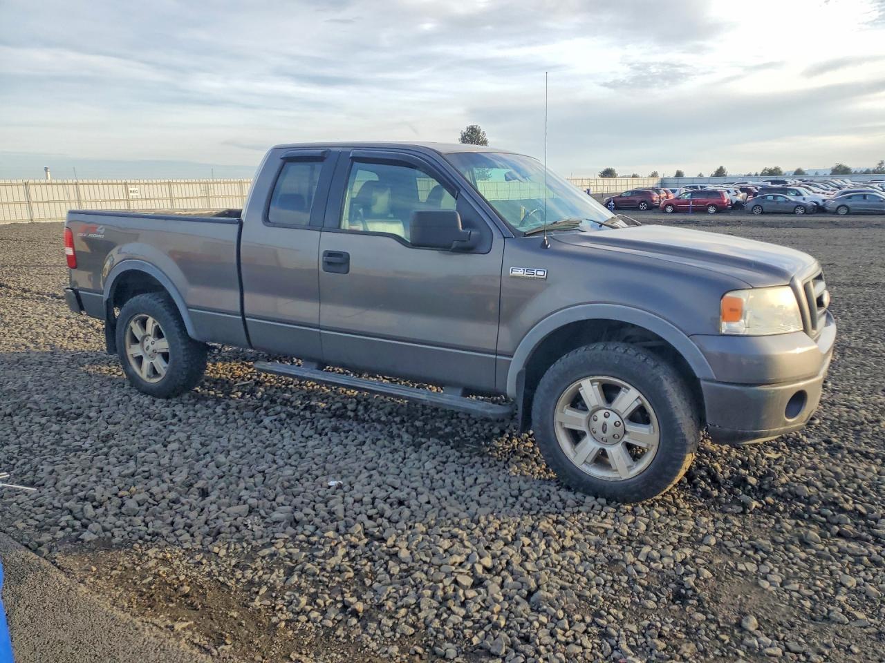 2006 Ford F150 - Image 4