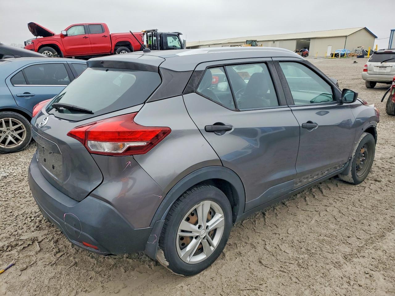 2019 Nissan Kicks S - Фото 3