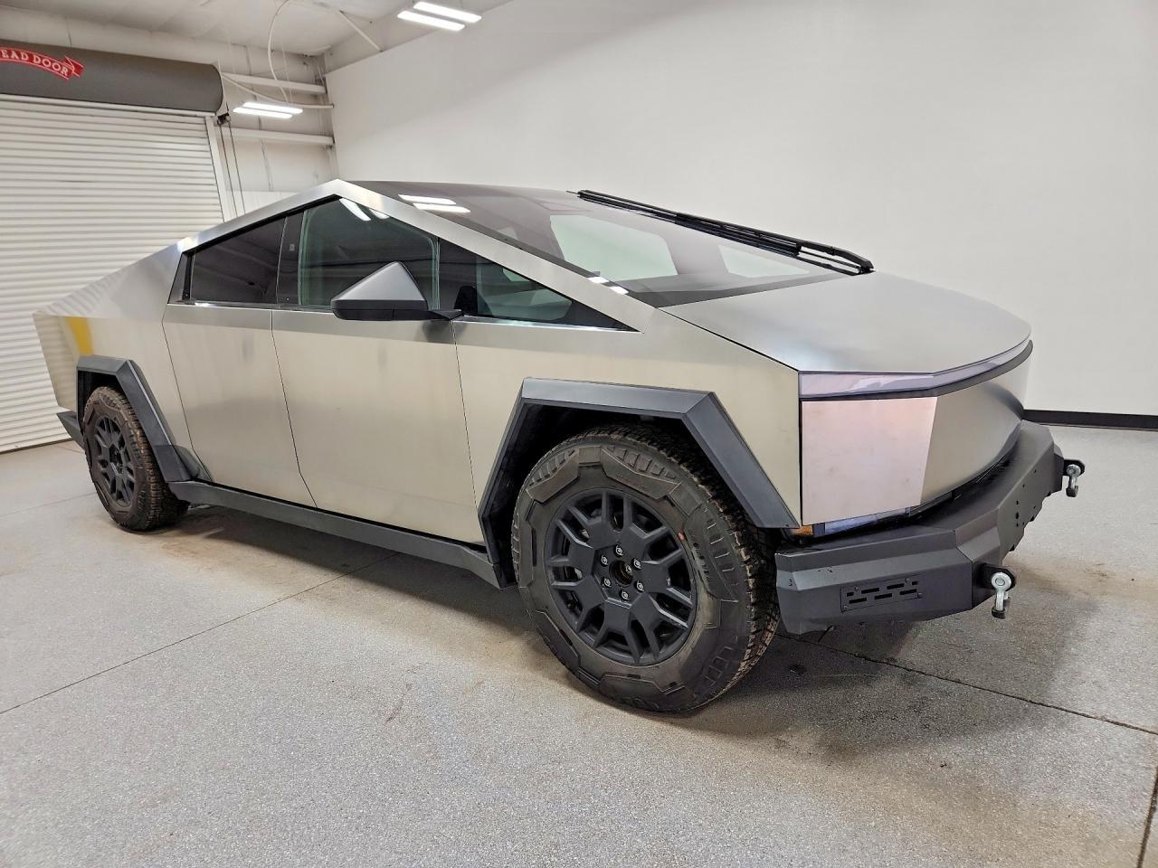 2024 Tesla Cybertruck - Фото 4