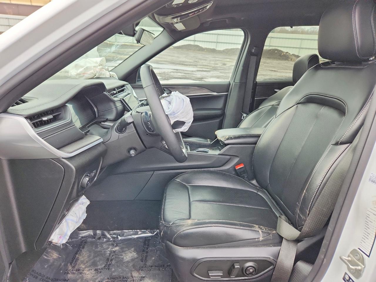 2024 Jeep Grand Cherokee - Image 7