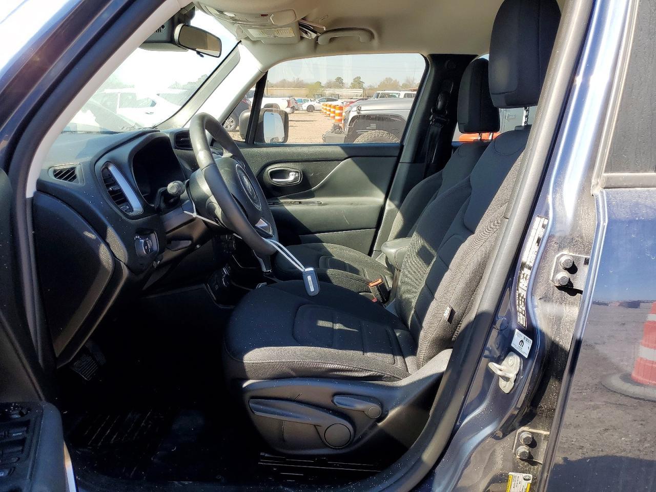2022 Jeep Renegade Latitude - Фото 7