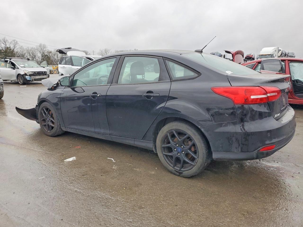 2016 Ford Focus Se - Фото 2