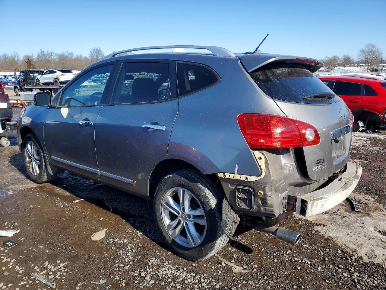 2013 Nissan Rogue S - Image 2