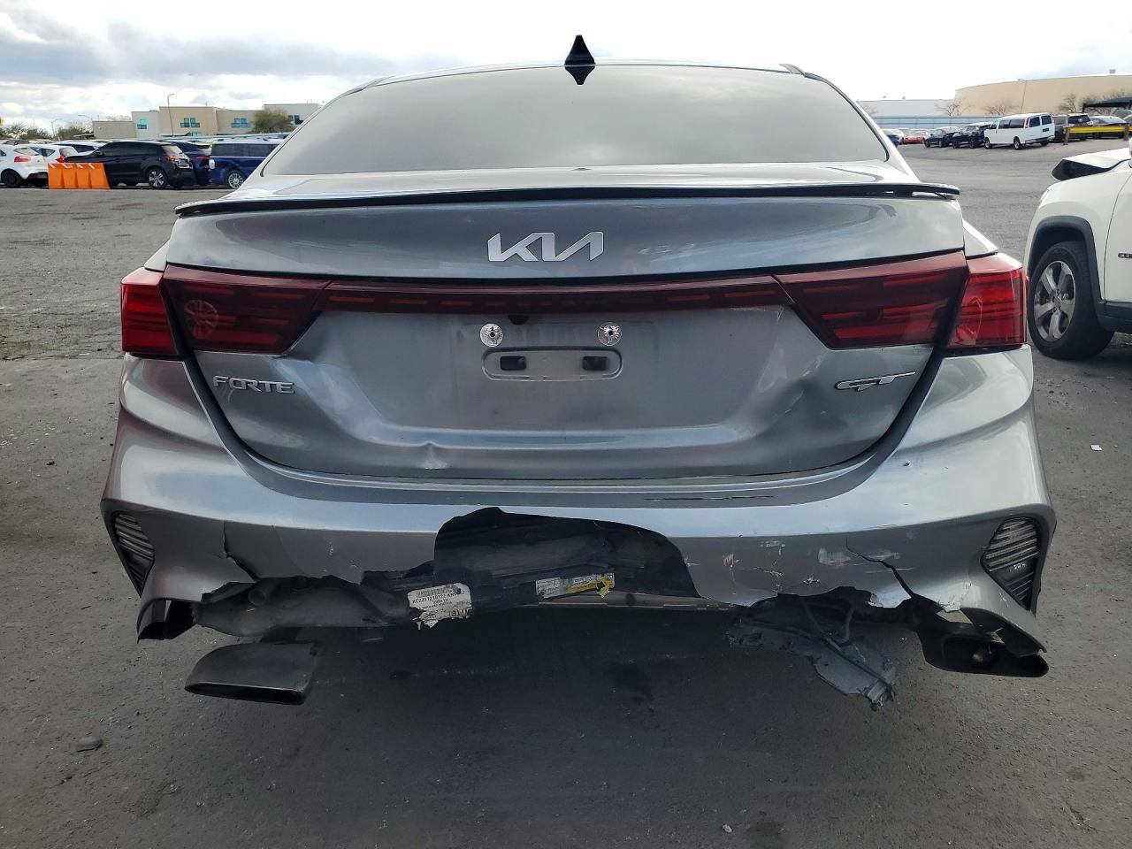 2023 Kia Forte Gt - Фото 6