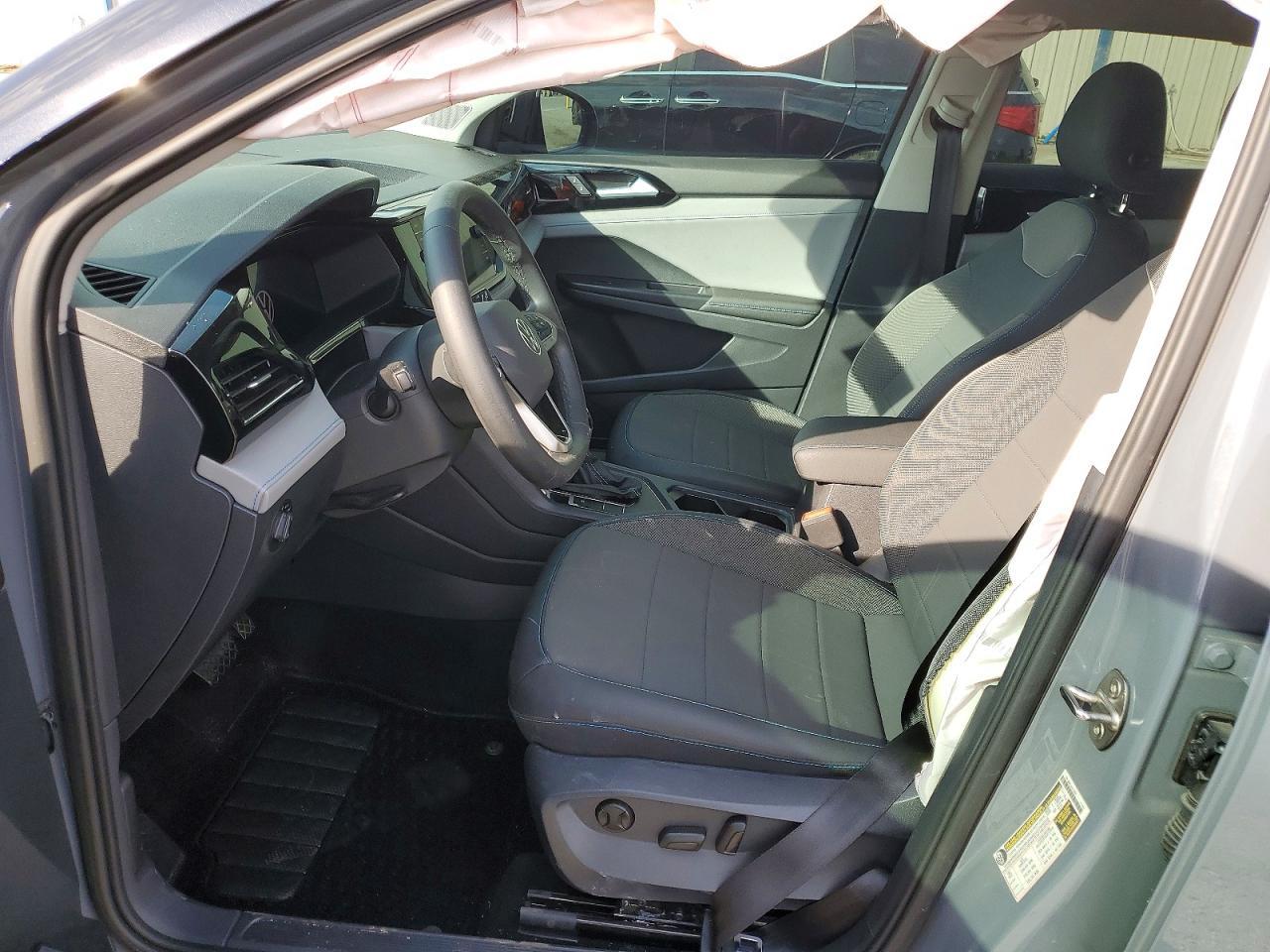 2024 Volkswagen Taos Se - Фото 7