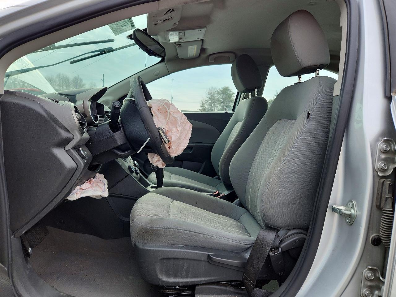 2014 Chevrolet Sonic Lt - Image 7