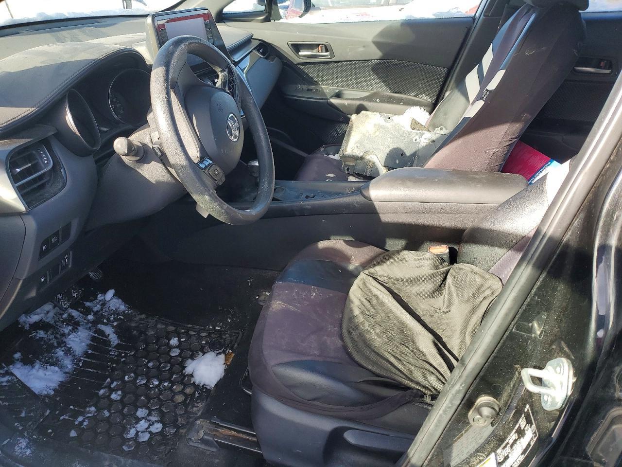2019 Toyota C-Hr Xle - Image 7