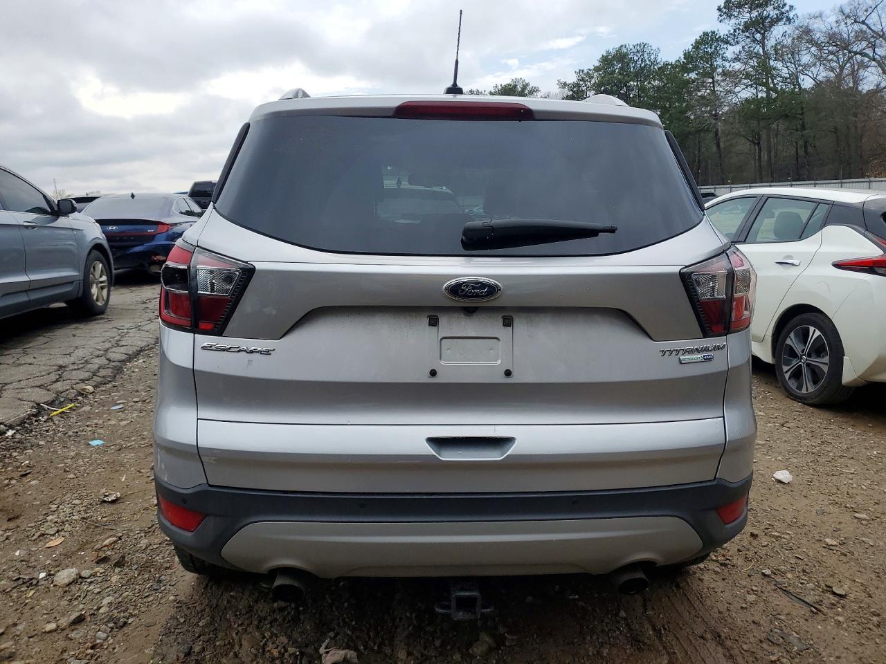 2017 Ford Escape Titanium - Фото 6