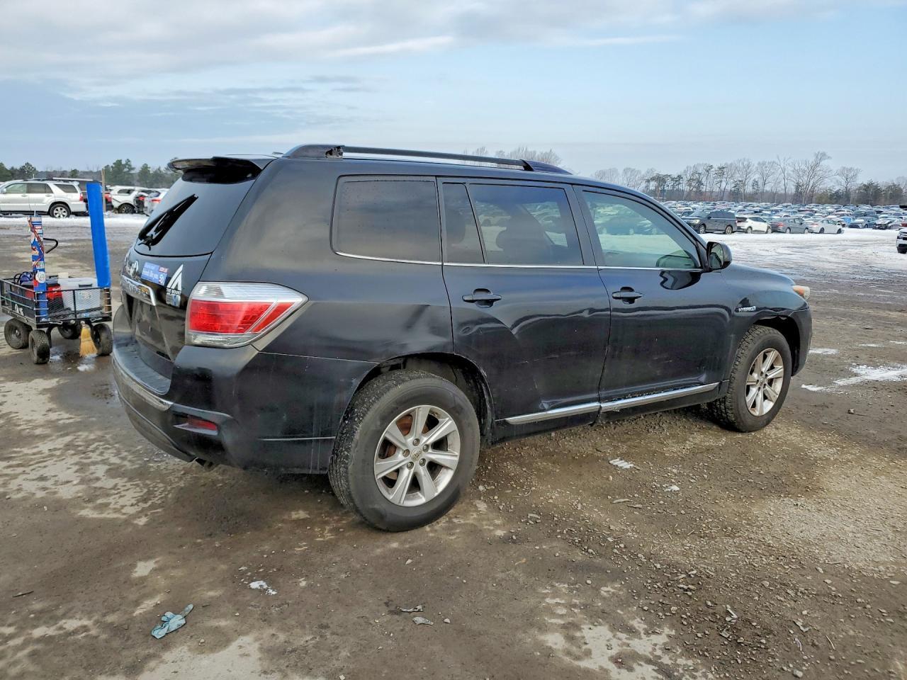 2013 Toyota Highlander Hybrid - Image 3