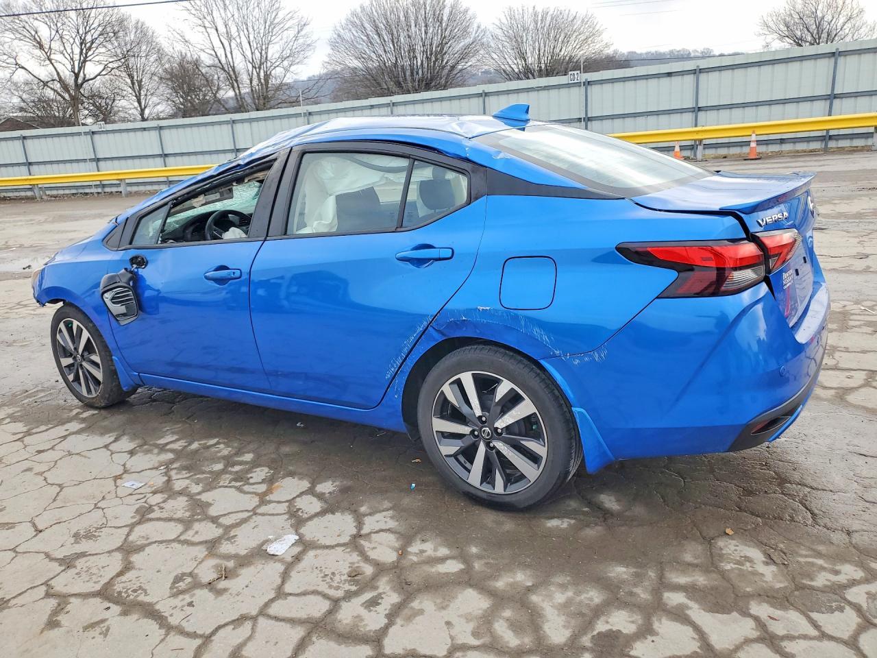 2020 Nissan Versa Sr - Image 2
