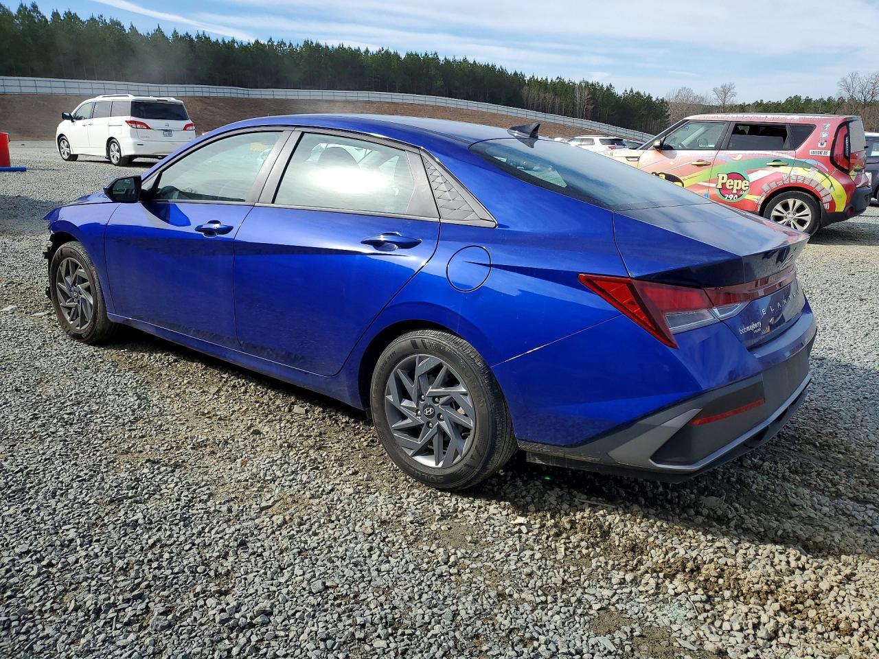 2024 Hyundai Elantra Sel - Image 2